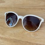 Balmain  BL2507 Round Sunglasses in White Acetate Cream Photo 3