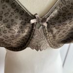 Chantelle Women's Animal Print Lace Trim Underwire Bra Size 40C Photo 2