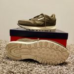 Reebok Woman's Sneakers & Athletic Shoes Lifestyle Classic Leather SP Size 9 Photo 6