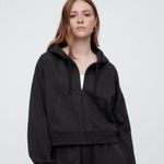 Gap  Hooded Black Crop Sweater, NWT, size M Photo 0