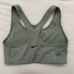 Nike  Sports Bra in Green size Small woman symbol Photo 1
