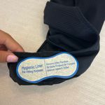 Montce Black Kim One Photo 4