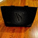 Victoria's Secret New Victoria’s Secret Tote Holiday 2024 Photo 1