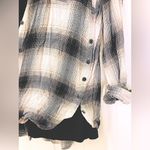 Lucky Brand Cream/Gray Plaid Boyfriend Button Up Flannel Shirt & Black Tank Top Photo 13