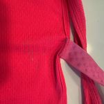 Hot pink tank top Size M Photo 3