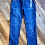 Tahari Olivia Mid-Rise Slim Straight Jeans Size 6 / 28 SKU#B24127 Photo 2