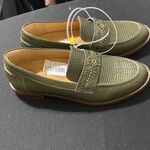 NEW BRIOSO Wo size 8 Olive Green Leather SLIP on Loafers with Embellishments Photo 7