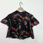 Free People  Sweet Escape Floral Cropped Blouse Flutter Sleeve size Small Photo 2