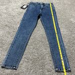 Pretty Little Thing Women's Skinny Jeans in Blue Photo 1