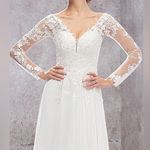 SALE🤍FIND LOVE WEDDING DRESS🤍Elegant White Lace Long Sleeve Gown Size 6 Photo 3