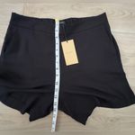 Halogen Women's High Waist Black Shorts 🩳
*NEW WITH TAGS 🏷️ Photo 3