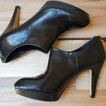 Franco Sarto Orchid Low Cut Zip Up Leather Platform Booties Black Size 8.5 Photo 5