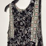 Umgee  Chloe, black white and green floral print tank top Photo 2
