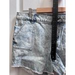Kut From The Kloth NWT  Gerri Fray Jean Short 3 Inch Inseam Size 14 Acid Wash Photo 4