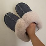 Amazon Gray Slippers Photo 0