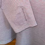 Under Armour Women’s 1/4 zip pull over Size Lg Photo 2