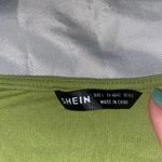 SheIn green tie front crop top Photo 3