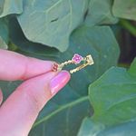 18K Gold Plated Hot Pink Clover Ring Photo 2