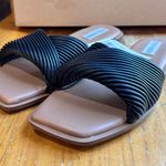 Steve Madden  womens Limitt textured slide sandals summer vacation beach black 8 Photo 0