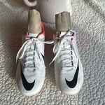 Nike  Women's White and Hot Pink Soccer Cleats Sz 7 NWOT Photo 1