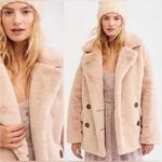 Free People  Kate Faux Fur Double-Breasted Teddy Coat – Blush Nude – Size XS Photo 0