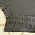 Onzie  Flow black mesh details long sleeve shirt, size ML Photo 9