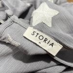 Storia  medium v-neck grey romper white embroidered starts ruffle batwing sleeves Photo 5