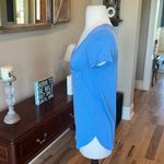 Tresics Blue Plunge Neck Pocket Tee Tshirt Womens Medium Photo 3