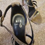 mix no. 6  Size 9 Gold Metallic Shimmer Glitter Heels Photo 3