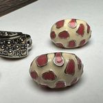 2 Two Tone / 1 Pink & Cream Enamel Clip On Earrings Lot Of 3 Photo 2