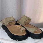 Free People  MEL LUG SOLE PLATFORM WRAP SANDAL IN NEUTRAL TAN EUC SIZE 8 /38 Photo 4