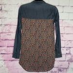 Anthropologie  POSTMARK DENIM DITSY MICRO LORAL TRIM LONG LINE BUTTON DOWN TOP Photo 3