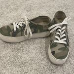 Steve Madden Platform Sneaker Photo 1