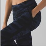 Lululemon Bolt Mini Coast Camo Heathered Deep Navy Black / Black Sweatpants Sz 8 Photo 5