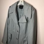 Attention  Coat‎ Photo 3