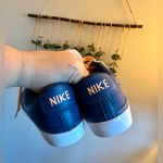 Nike Navy Round Top Flat with Orange details Sneakers Photo 6