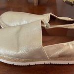 Gentle Souls Women’s Lara A-Line Sporty Gold Leather Slip-On Espadrilles Sz 7.5 Photo 8