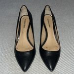 Gianni Bini  Black High Heel Pumps Pleather Close Toe Pointed Stiletto Sz 7.5 Photo 0