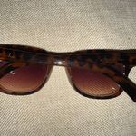 Marilyn Monroe  Mod M1049 215 brown sunglasses Photo 1