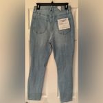 Good American Good Waist Crop Women’s CROPPED JEANS Light Blue Size 8/ 29 Photo 3