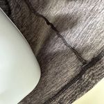 Under Armour Grey Marbled Loose Fit HeatGear Shirt Women's XS Photo 2