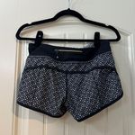 Lululemon Speed Short 2.5” Dottie Eyelet White/Black/ Tonka Stripe Size 4 Photo 1