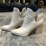Steve Madden Boots Photo 2