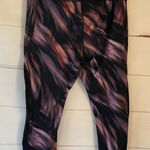 Tek Gear Tex gear athletic 3/4 leggings size large tie dye patter purple black pink Photo 0