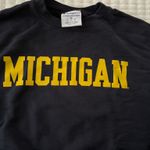 Champion Crewneck Photo 1