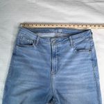Old Navy  Rockstar Super Skinny Jeans Women's Sz 18 Extra High Rise Distressed Photo 4