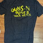 Old Navy  Guns N Roses Shirt  Photo 1