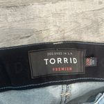 Torrid  Premium Bombshell Skinny Distressed Blue Jeans Light Wash R28 Photo 3