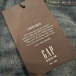 Gap Mid-Rise 5" Denim Shorts Women's 27 Indigo Distressed Boho Hippie Dainty NWT Photo 1