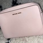 Michael Kors Crossbody Photo 0